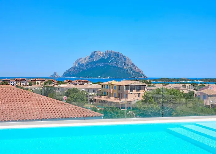 Isa - With Panoramic Swimming Pool In Just 850 Mt From The Sea 3* Porto San Paolo (Sardinia)