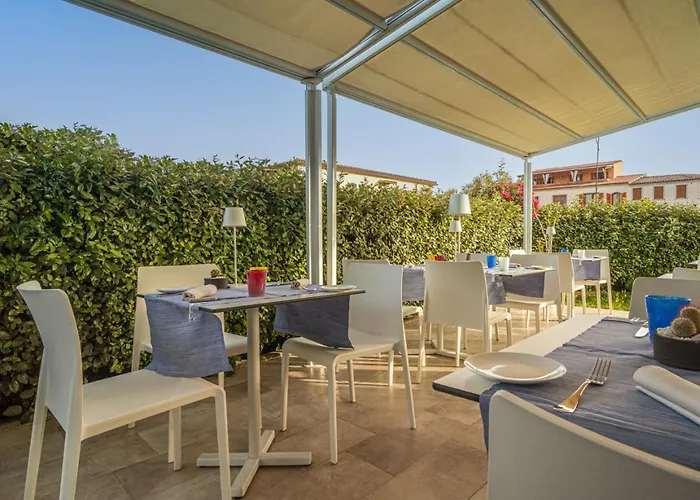 Isa - With Panoramic Swimming Pool In Just 850 Mt From The Sea