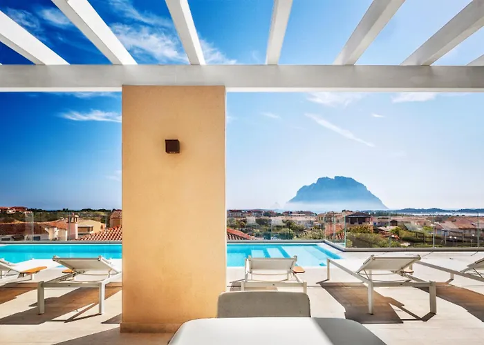 Isa - With Panoramic Swimming Pool In Just 850 Mt From The Sea 3*